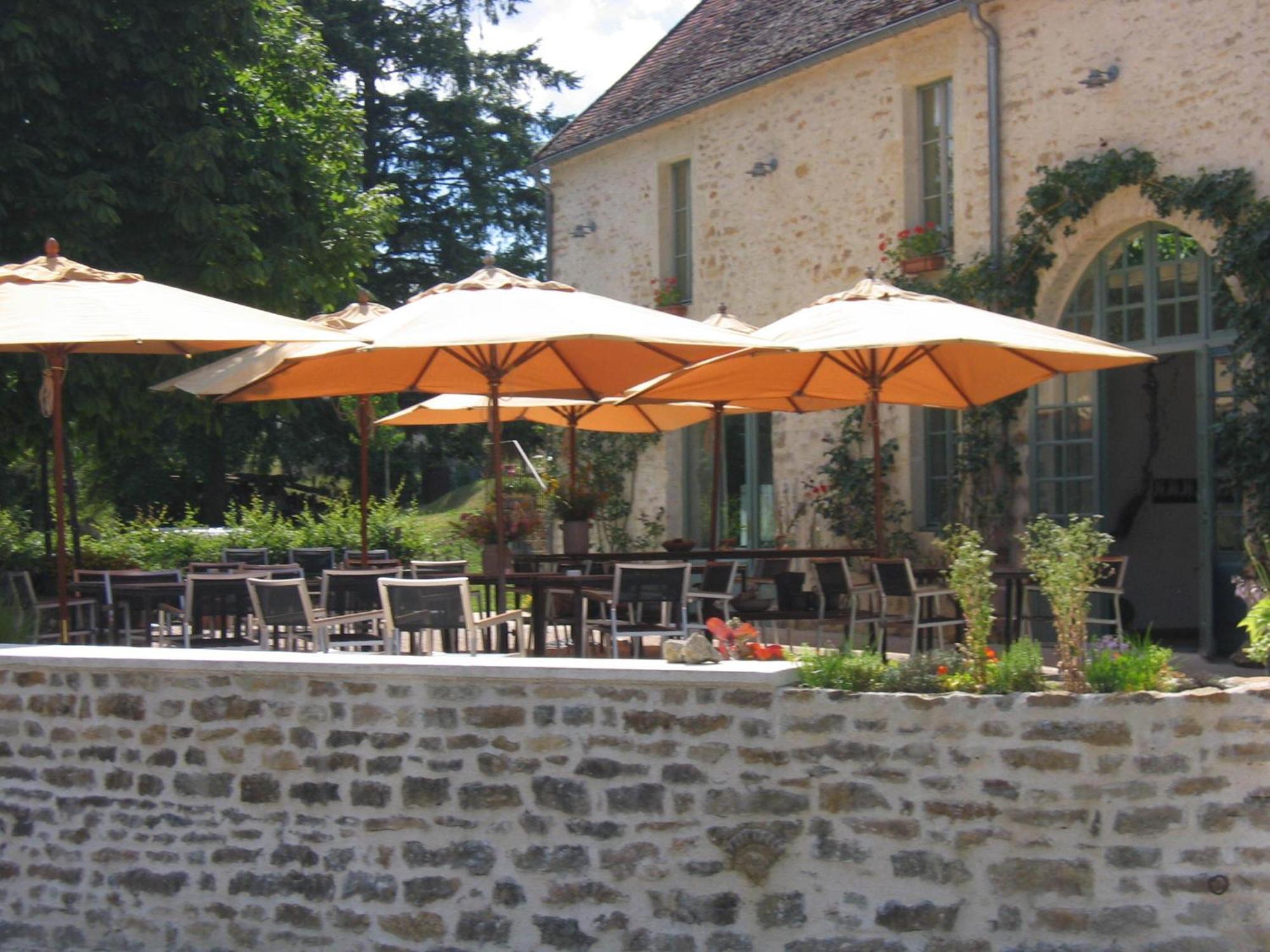 Les Deux Ponts Hotel Pierre-Perthuis Luaran gambar